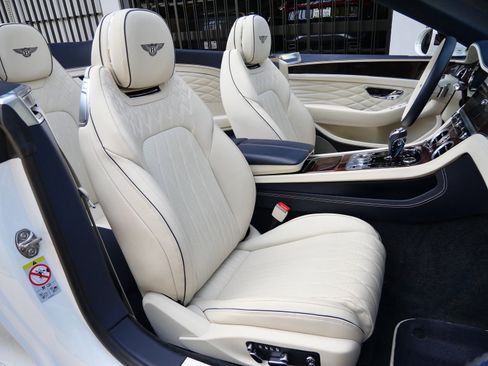 Used 2024 Bentley Continental GT Azure AWD/4WD image 20