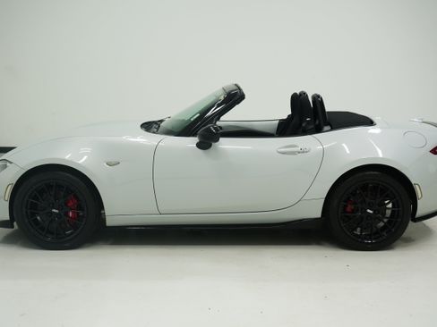 Used 2016 MAZDA MX-5 Miata Club w/ Brembo/BBS Package RWD image 9