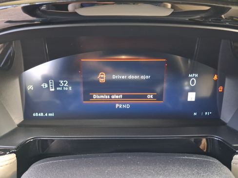 Certified 2025 Lincoln Corsair FWD image 16