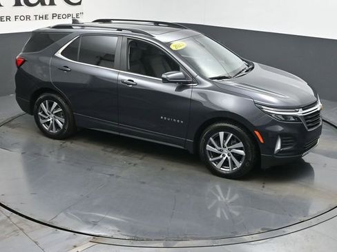 Used 2023 Chevrolet Equinox LT image 37