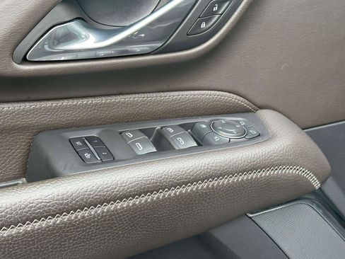 Used 2024 GMC Yukon Denali image 16