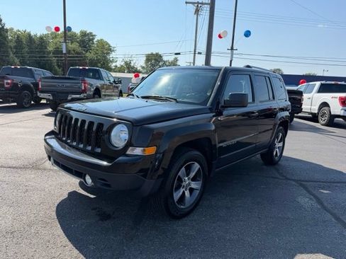 Used 2016 Jeep Patriot High Altitude AWD/4WD image 16