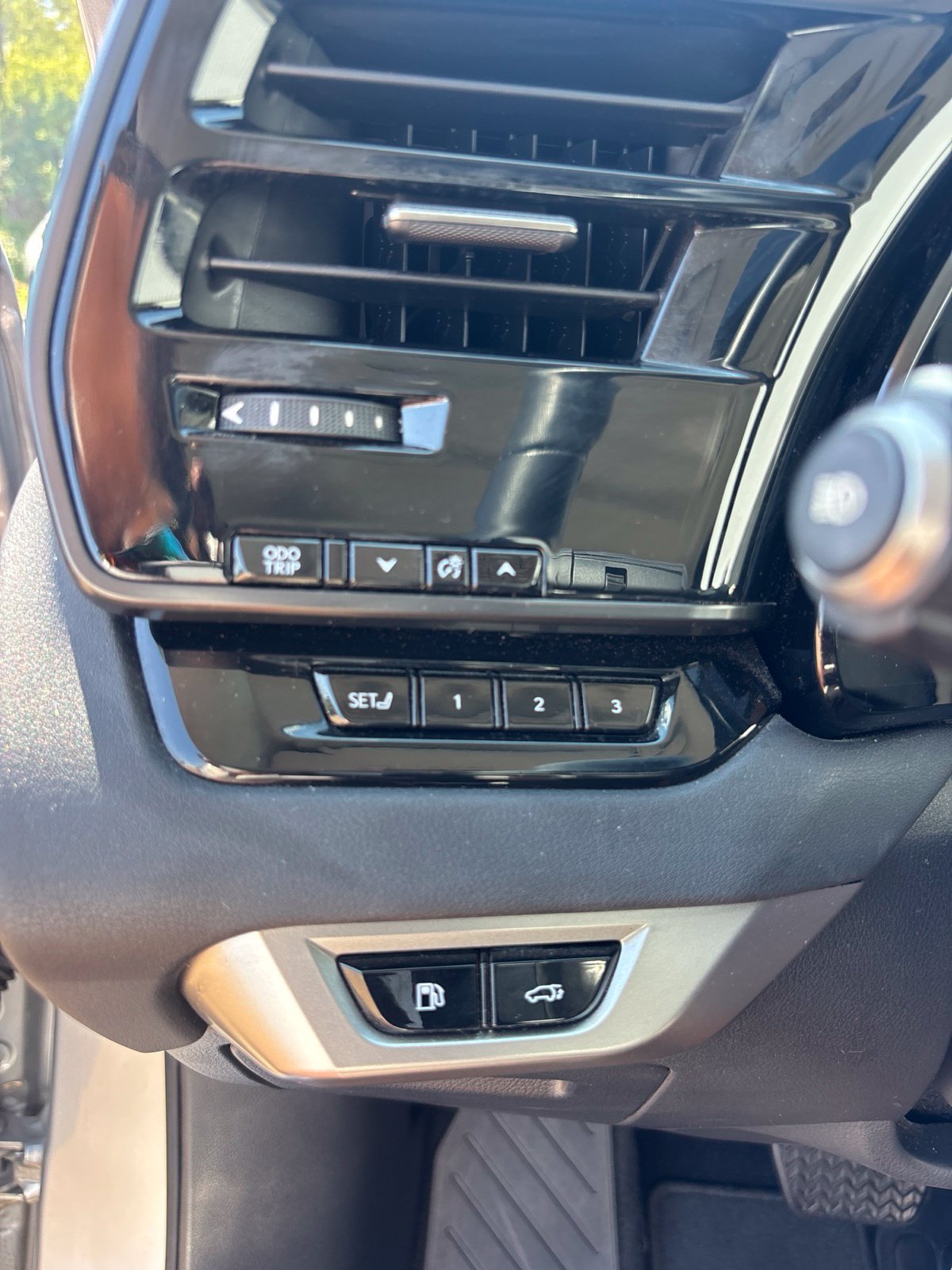 Used 2024 Lexus RX 350 Premium Plus w/ Cold Area Package FWD image 3