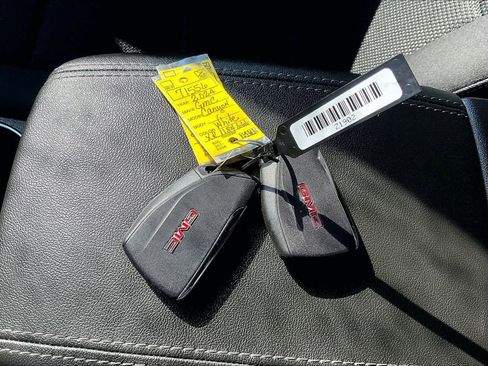 Certified 2024 GMC Canyon Elevation w/ Trailering Package image 13