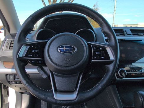 Used 2019 Subaru Outback 3.6R Touring image 22