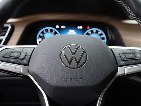 New 2026 Volkswagen Atlas SE image 11