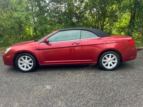 Used 2008 Chrysler Sebring Touring w/ Special Touring Group FWD image 3