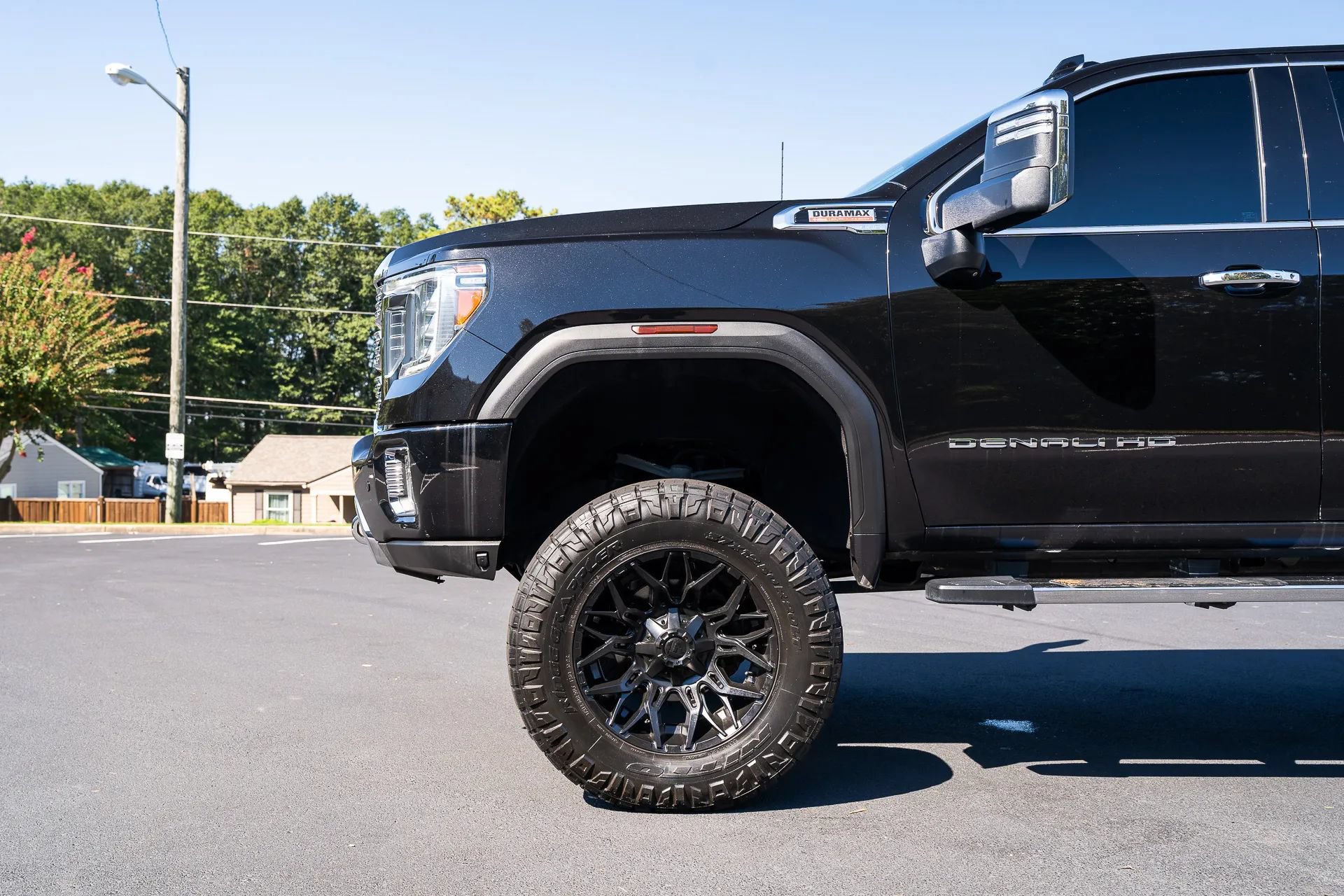 Used 2023 GMC Sierra 2500 Denali w/ Denali Ultimate Package AWD/4WD image 3