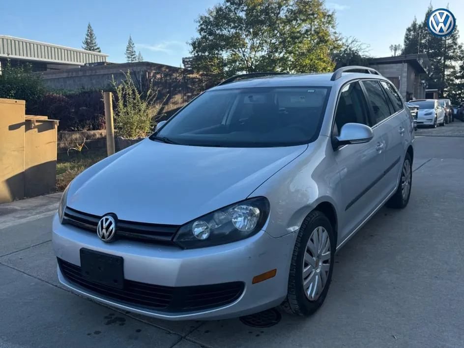 Used 2010 Volkswagen Jetta S FWD image 3