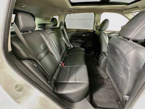 Used 2023 Nissan Rogue SV w/ SV Premium B Package AWD/4WD image 26