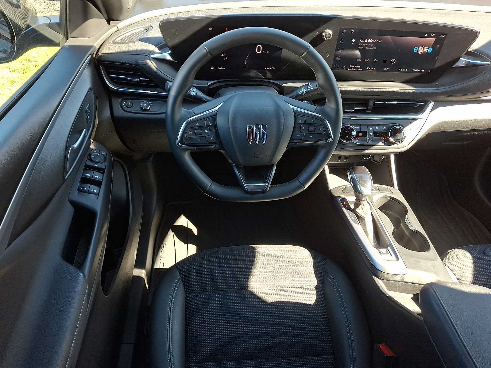 Used 2024 Buick Envista Preferred w/ Convenience I Package FWD image 11