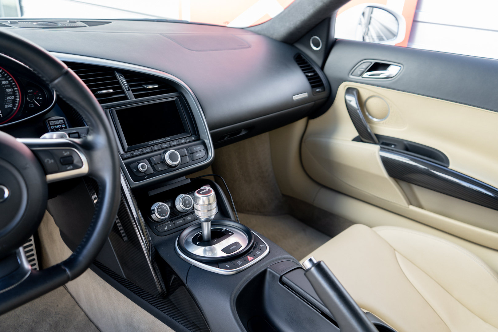 Used 2010 Audi R8 V10 AWD/4WD image 16