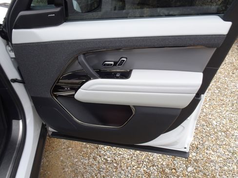 Certified 2023 Land Rover Range Rover Sport SE image 25