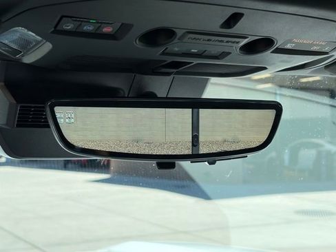 Used 2025 GMC Hummer EV 2X image 22