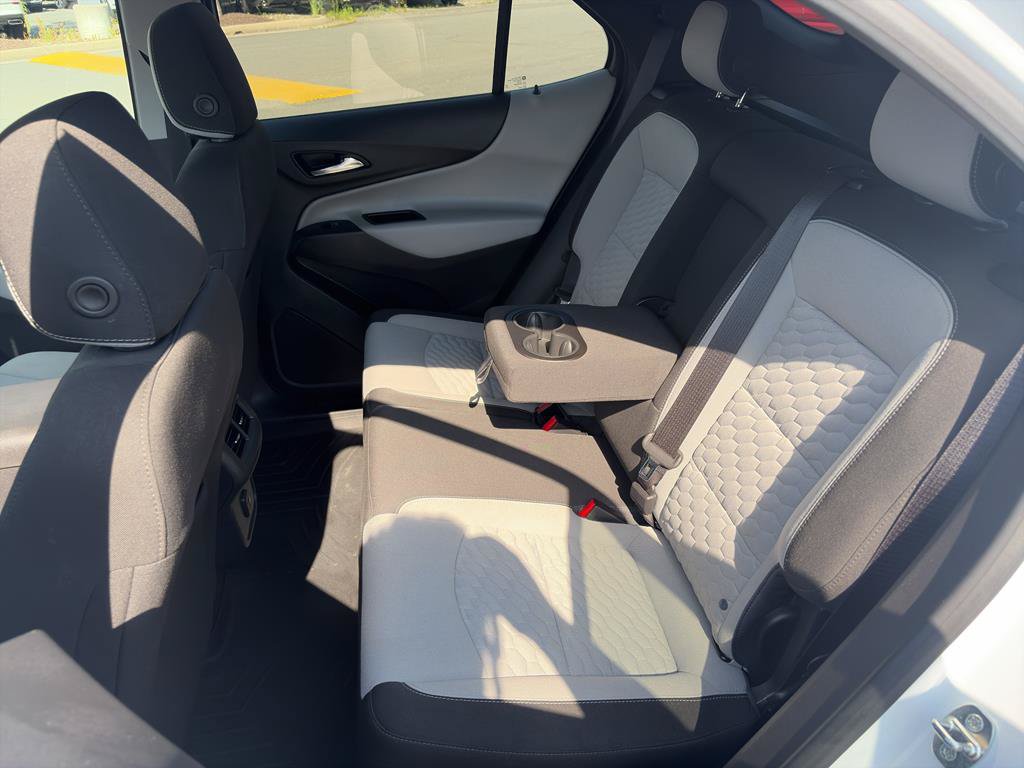 Used 2020 Chevrolet Equinox LS w/ LS Convenience Package AWD/4WD image 27