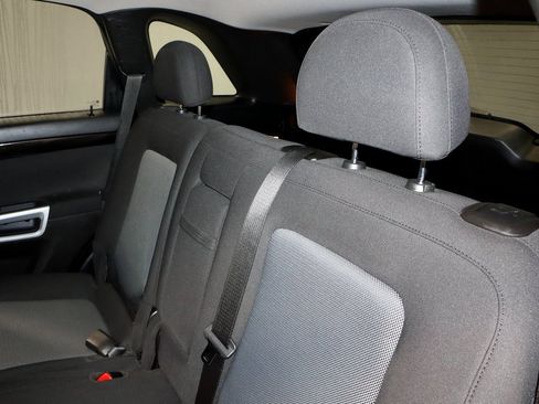 Used 2014 Chevrolet Captiva Sport LS image 21