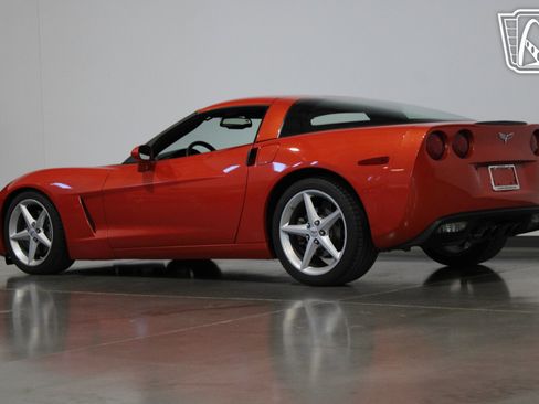 Used 2011 Chevrolet Corvette Coupe w/ 1LT image 40