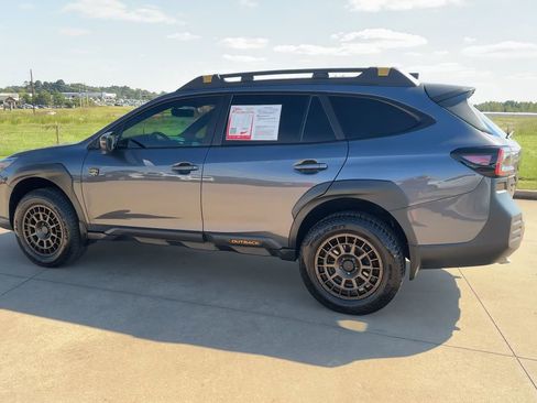Used 2022 Subaru Outback Wilderness image 5