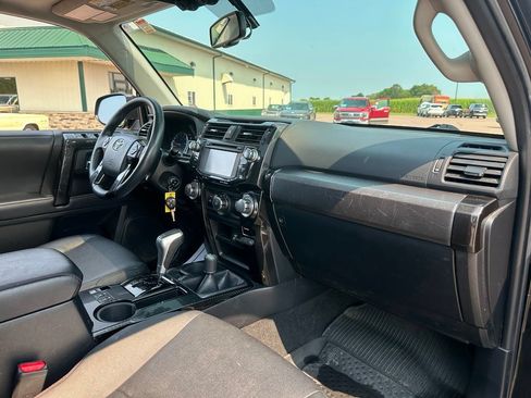 Used 2019 Toyota 4Runner TRD Pro AWD/4WD image 30