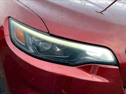 Certified 2019 Jeep Cherokee Latitude w/ Popular Appearance Group image 27