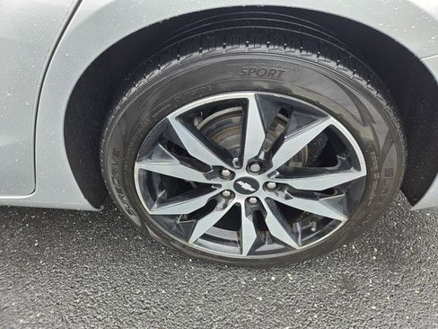 Used 2017 Chevrolet Malibu LT w/ Leather Package image 26