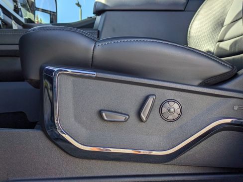 New 2026 Ford F250 Platinum image 23