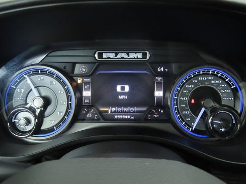 Used 2019 RAM 1500 Limited image 34