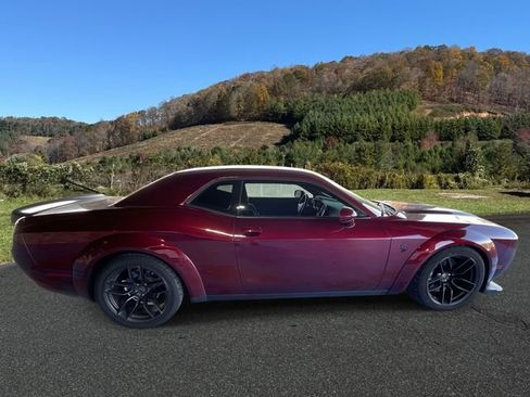 Used 2019 Dodge Challenger SRT Hellcat Redeye image 8