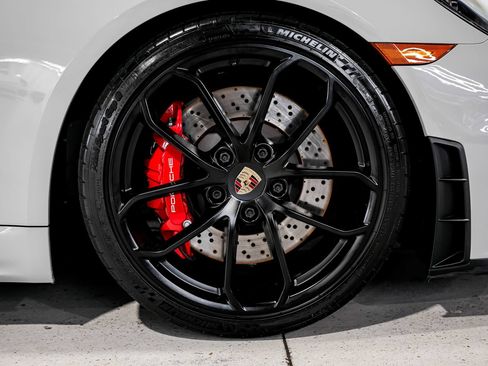 Used 2022 Porsche 718 Boxster Spyder RWD image 45