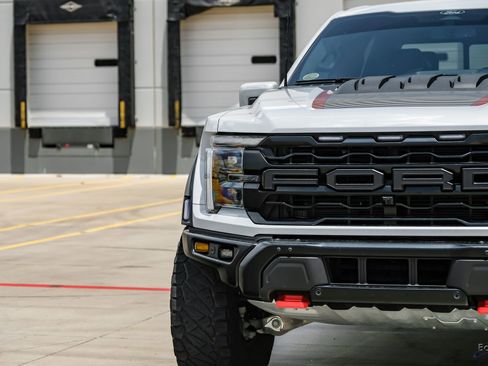 Used 2025 Ford F150 Raptor w/ Equipment Group 803A Raptor R AWD/4WD image 31