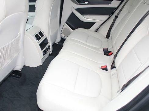 New 2026 Jaguar F-PACE R-Dynamic S image 5