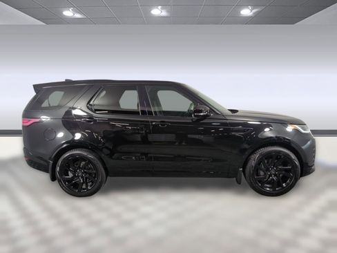 Used 2025 Land Rover Discovery Dynamic SE AWD/4WD image 8