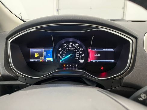 Used 2014 Ford Fusion SE w/ Equipment Group 202A image 22