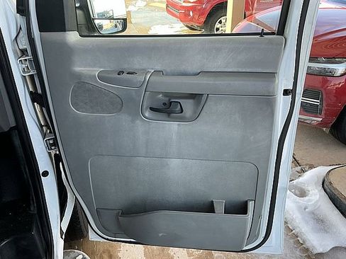 Used 2008 Ford E-250 and Econoline 250 E250 VAN image 10
