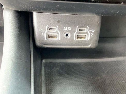 Used 2024 Dodge Durango GT image 13