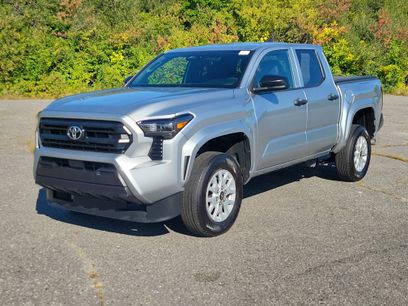 Used 2025 Toyota Tacoma SR