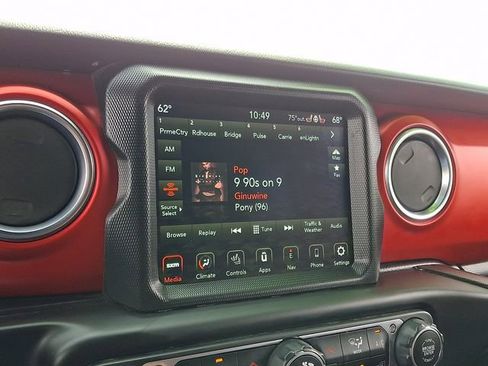 Used 2021 Jeep Wrangler Unlimited Rubicon AWD/4WD image 19