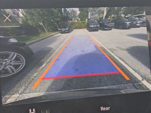 Used 2022 Audi Q8 Prestige image 7