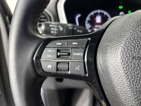 Used 2025 Honda Pilot Sport image 15