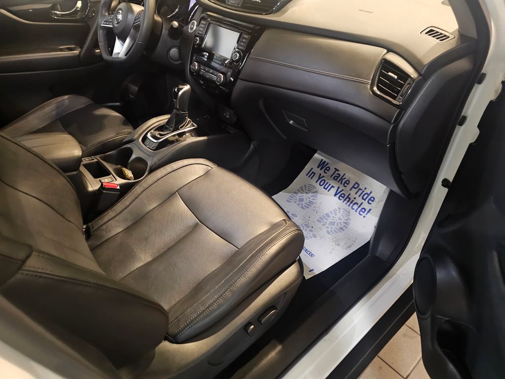 Used 2020 Nissan Rogue SL w/ Premium Package AWD/4WD image 10