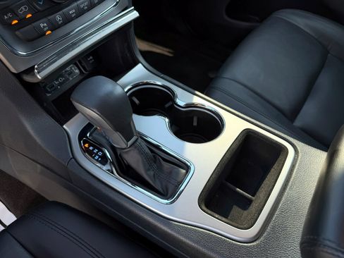 Used 2018 Jeep Grand Cherokee Limited RWD image 17
