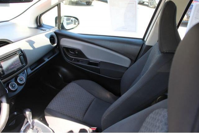 Used 2016 Toyota Yaris L FWD image 13
