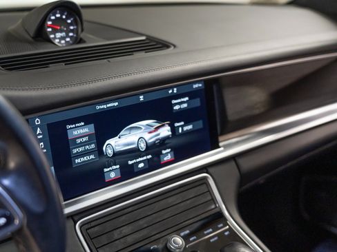 Certified 2020 Porsche Panamera GTS AWD/4WD image 20