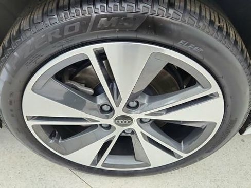 Used 2025 Audi A6 e-tron Premium Plus w/ Premium Plus image 57