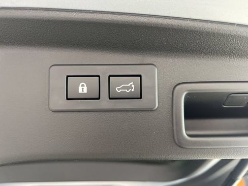 New 2026 Subaru Outback Limited AWD/4WD image 9