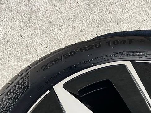 Used 2024 Volkswagen ID.4 Pro S image 7