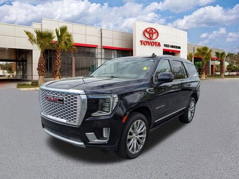 Used 2022 GMC Yukon Denali w/ Advanced Technology Package image 8