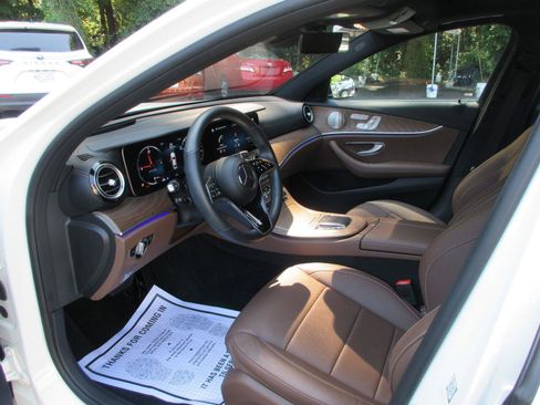 Used 2023 Mercedes-Benz E 350 Sedan image 10
