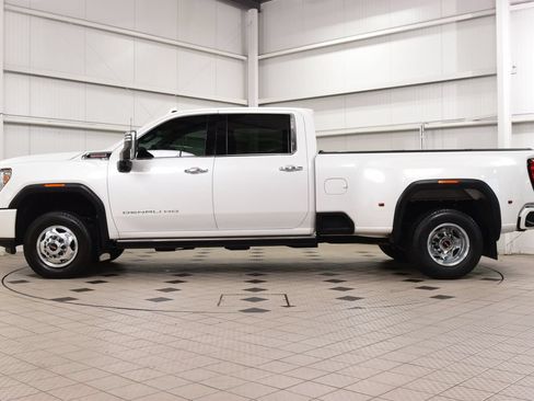 Used 2022 GMC Sierra 3500 Denali AWD/4WD image 4