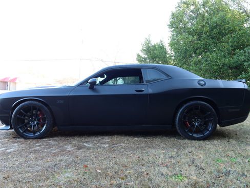 Used 2021 Dodge Challenger R/T Scat Pack image 2